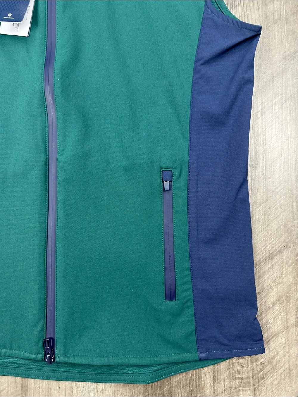 Holderness and Bourne Golf Luxe Pine Tailored Fit The Hayes Vest - Medium_4